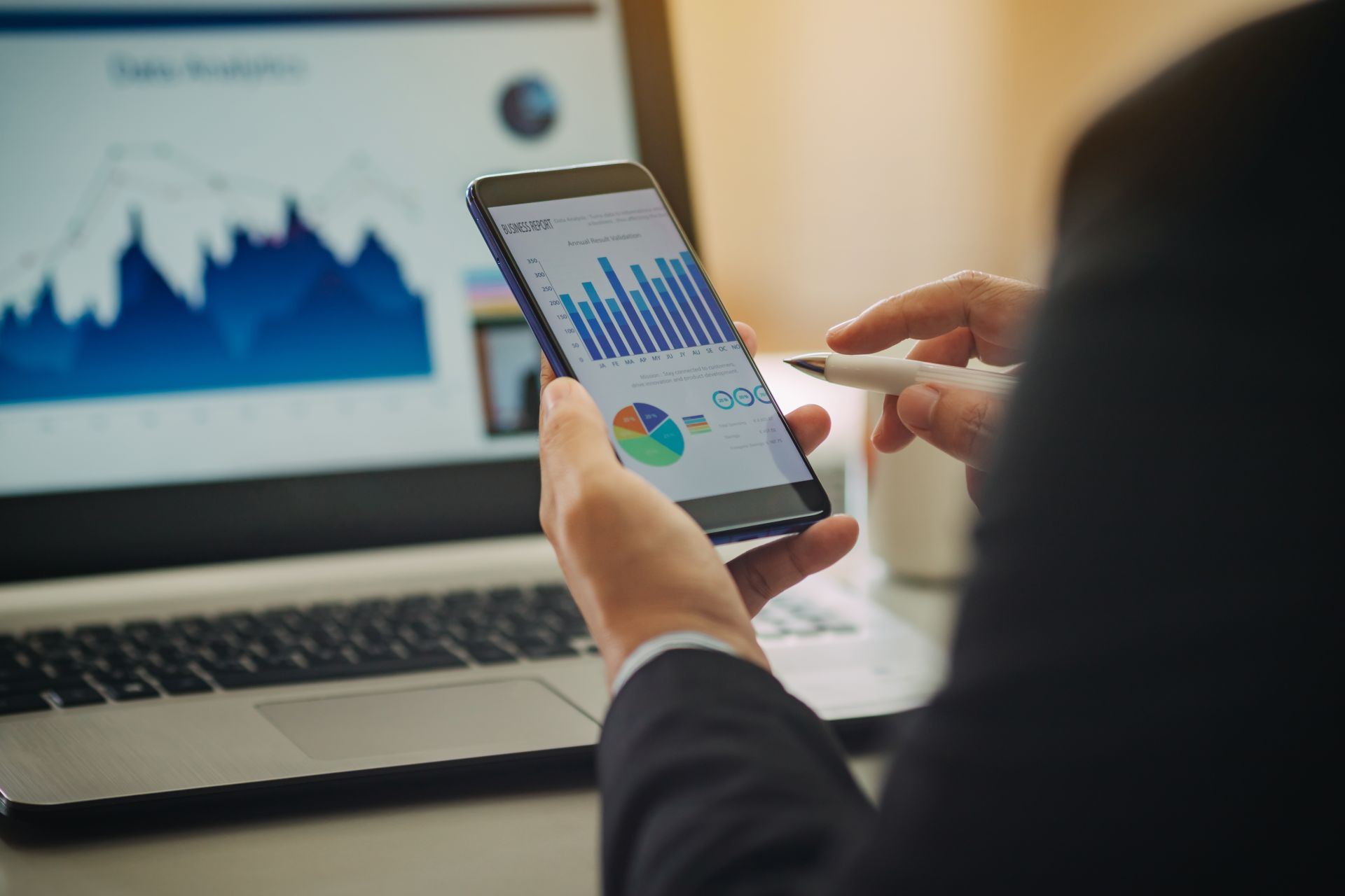 Businessman,Investment,Consultant,Analyzing,Company,Annual,Financial,Report,Balance,Sheet